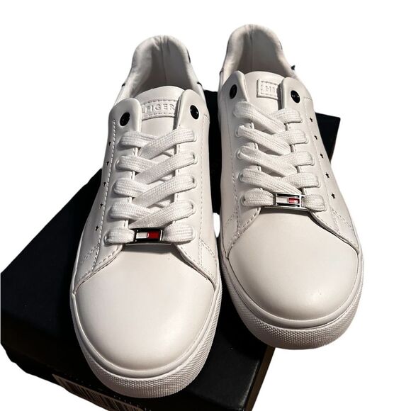 Tommy Hilfiger - Women's Loto White Ii Sneaker - Size 8.5 M - Picture 3 of 6
